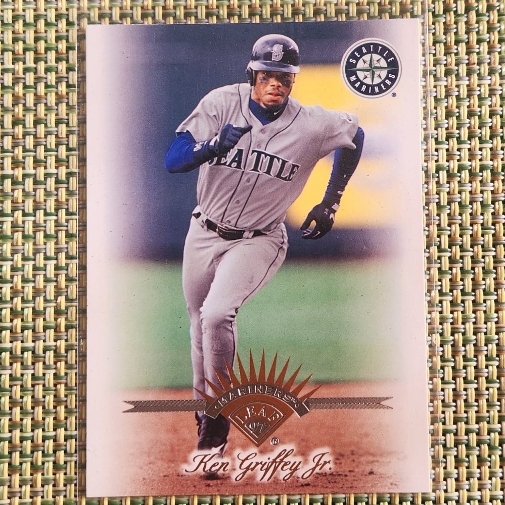 Ken Griffey Jr. Baseball Card